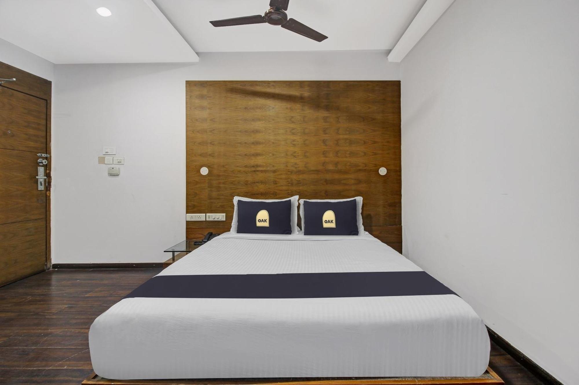 Townhouse Oak The Margi Hotel Near Yosufguda Metro Station Haidarábád Kültér fotó