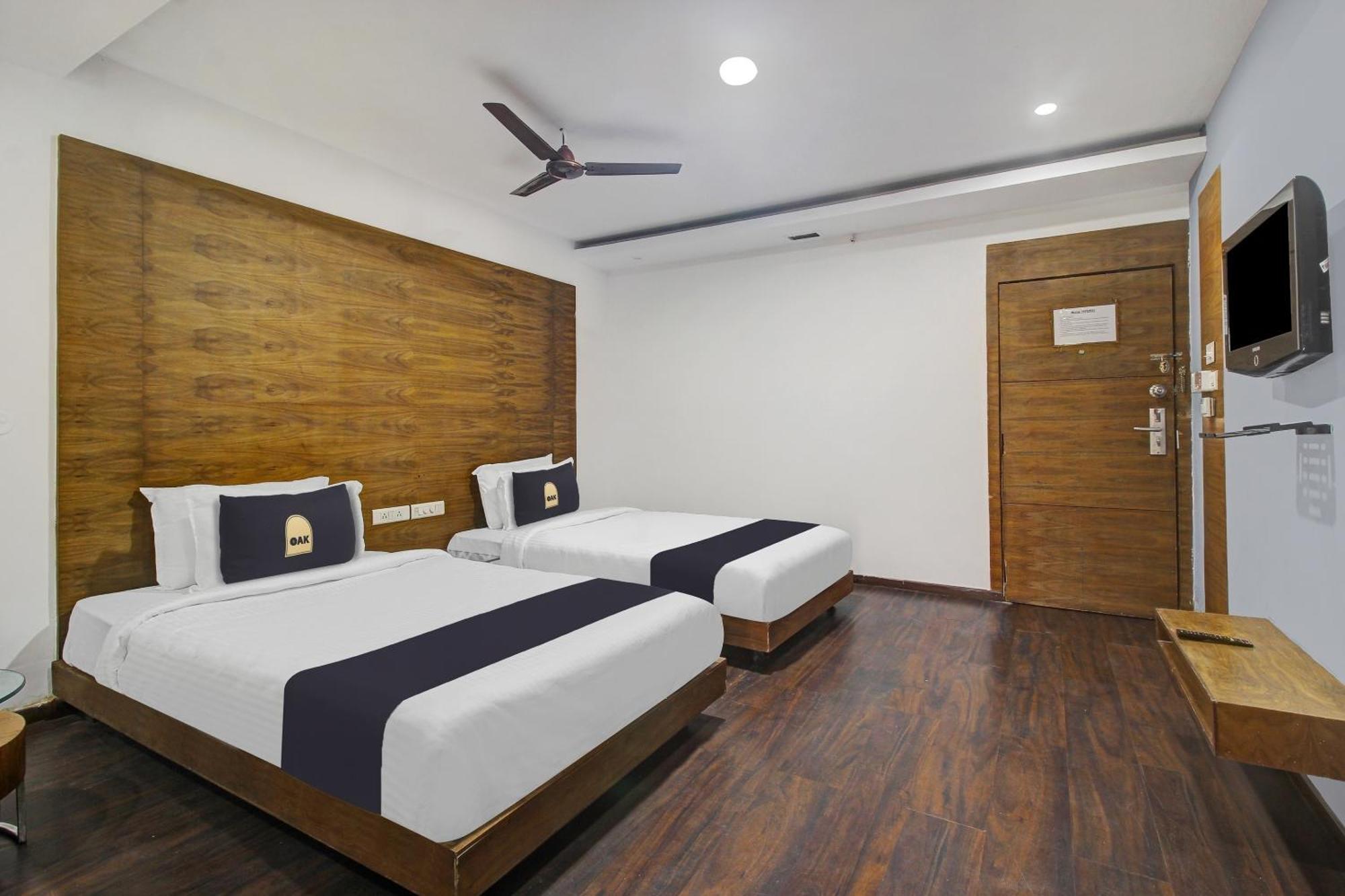Townhouse Oak The Margi Hotel Near Yosufguda Metro Station Haidarábád Kültér fotó