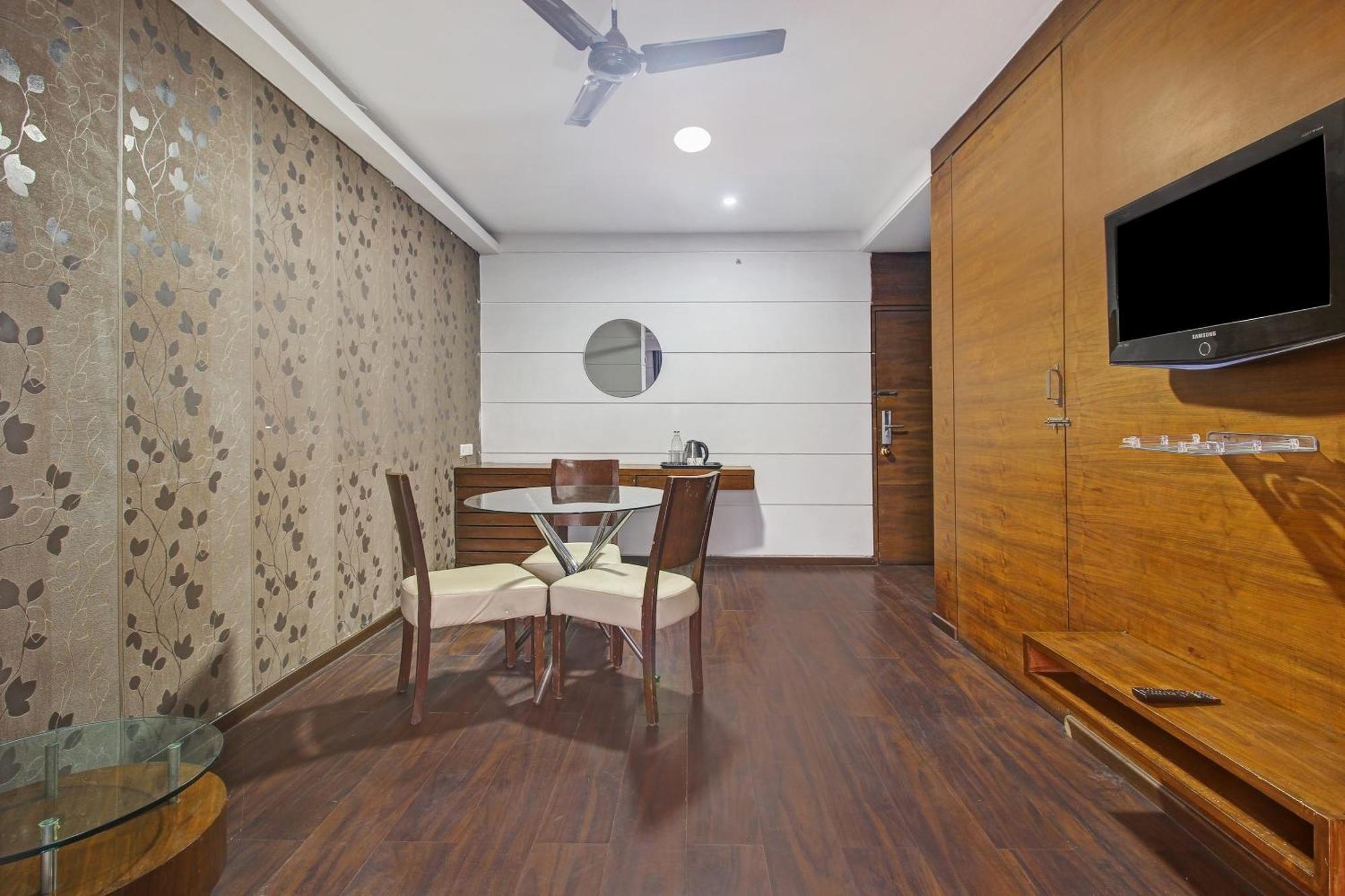 Townhouse Oak The Margi Hotel Near Yosufguda Metro Station Haidarábád Kültér fotó